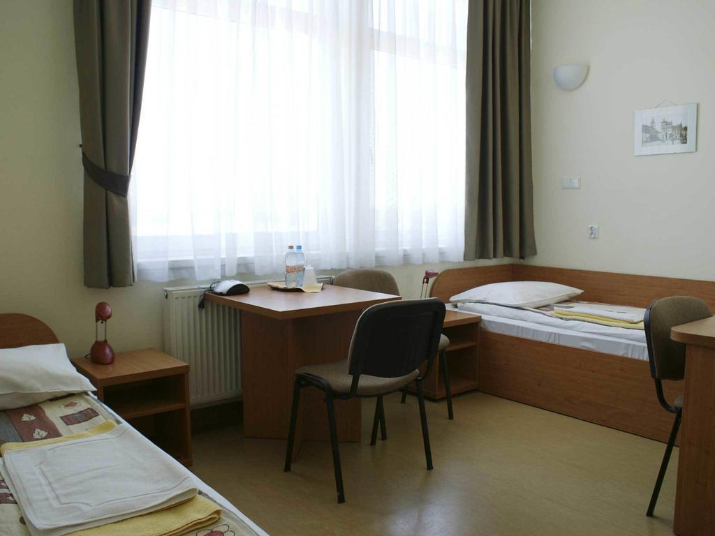 Bit Hotel Bielsko-Biala Quarto foto